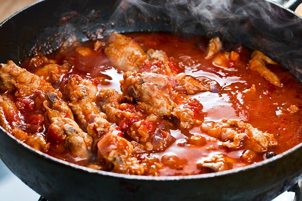тушеная курица с овощами