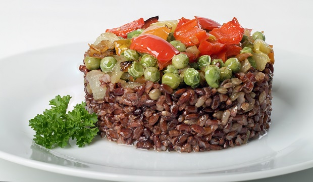 бурый рис с овощами