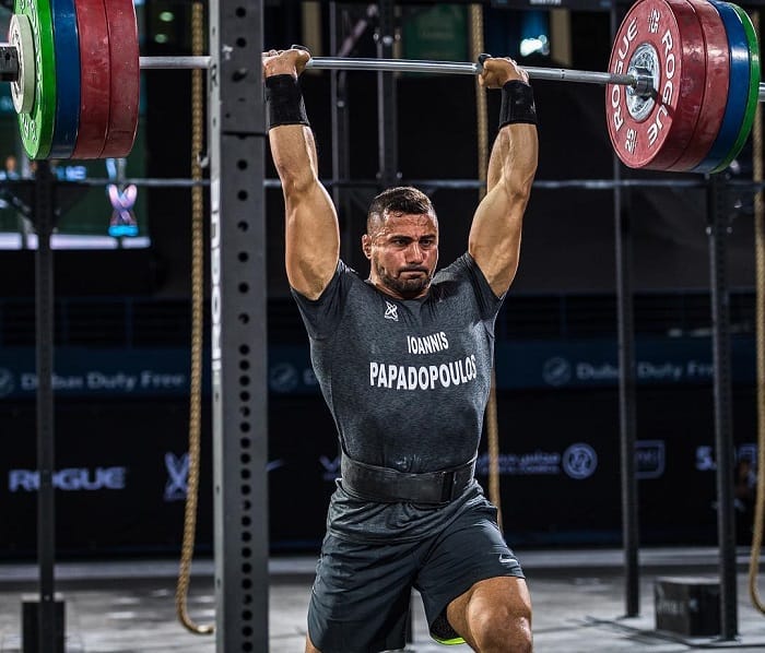 Выполнение комплекса 17.11 на Dubai Fitness Championship 2017