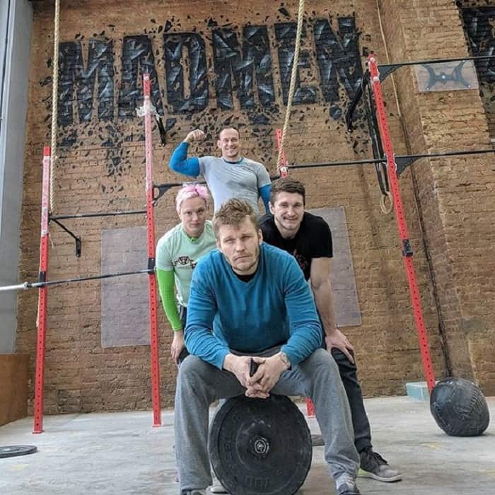 Андрей Ганин с супругой и друзьями
