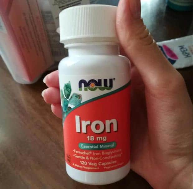БАД now iron в руке