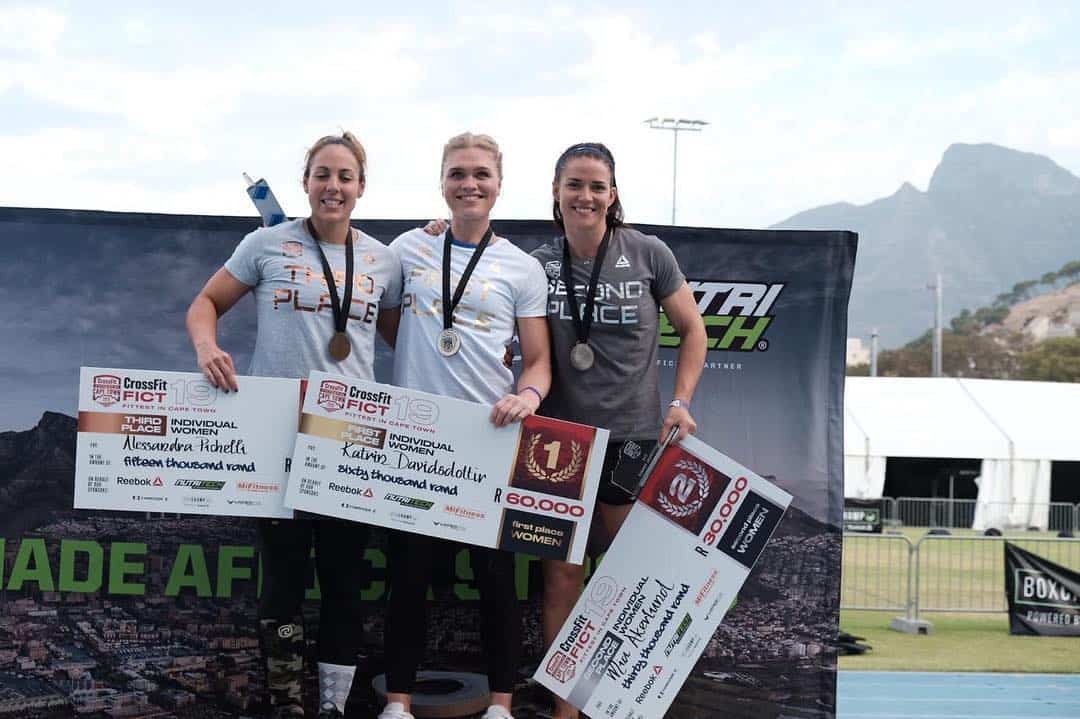 Женщины-победители турнира Fittest in Capetown_2019